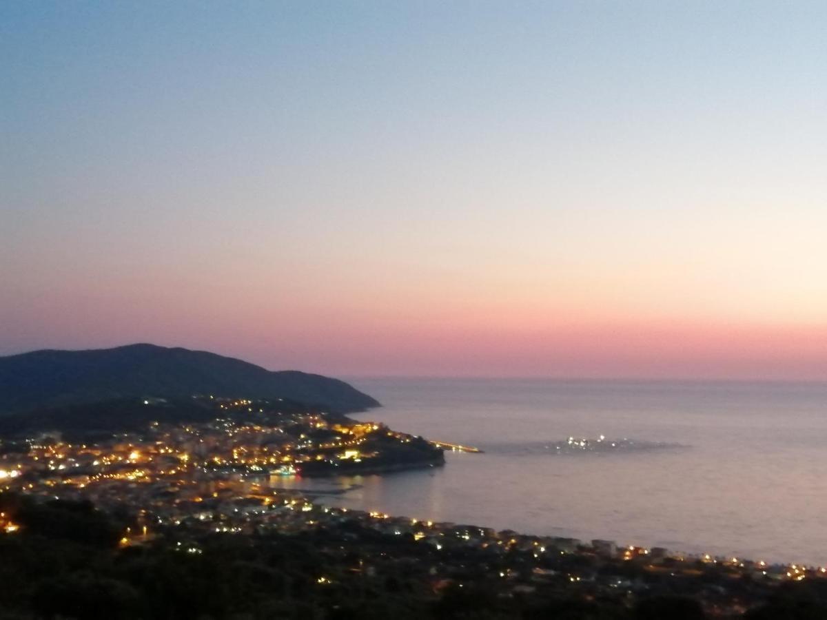 أغروبولي Una Terrazza Sul Mare المظهر الخارجي الصورة